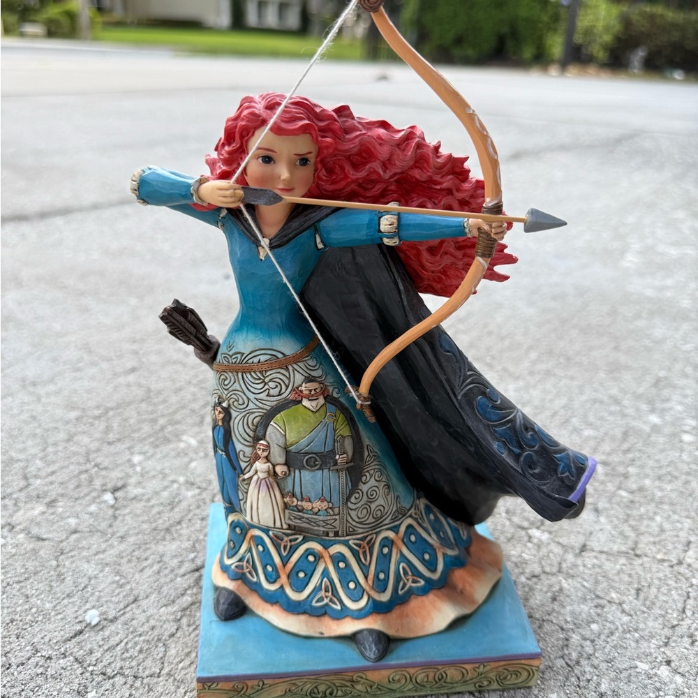 Disneys Merida Jim Shore Brave Archer Figurine - Blue and Red